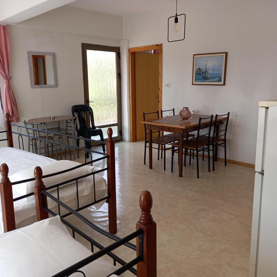 Μαρου Rooms Olympiakí Aktí Luaran gambar